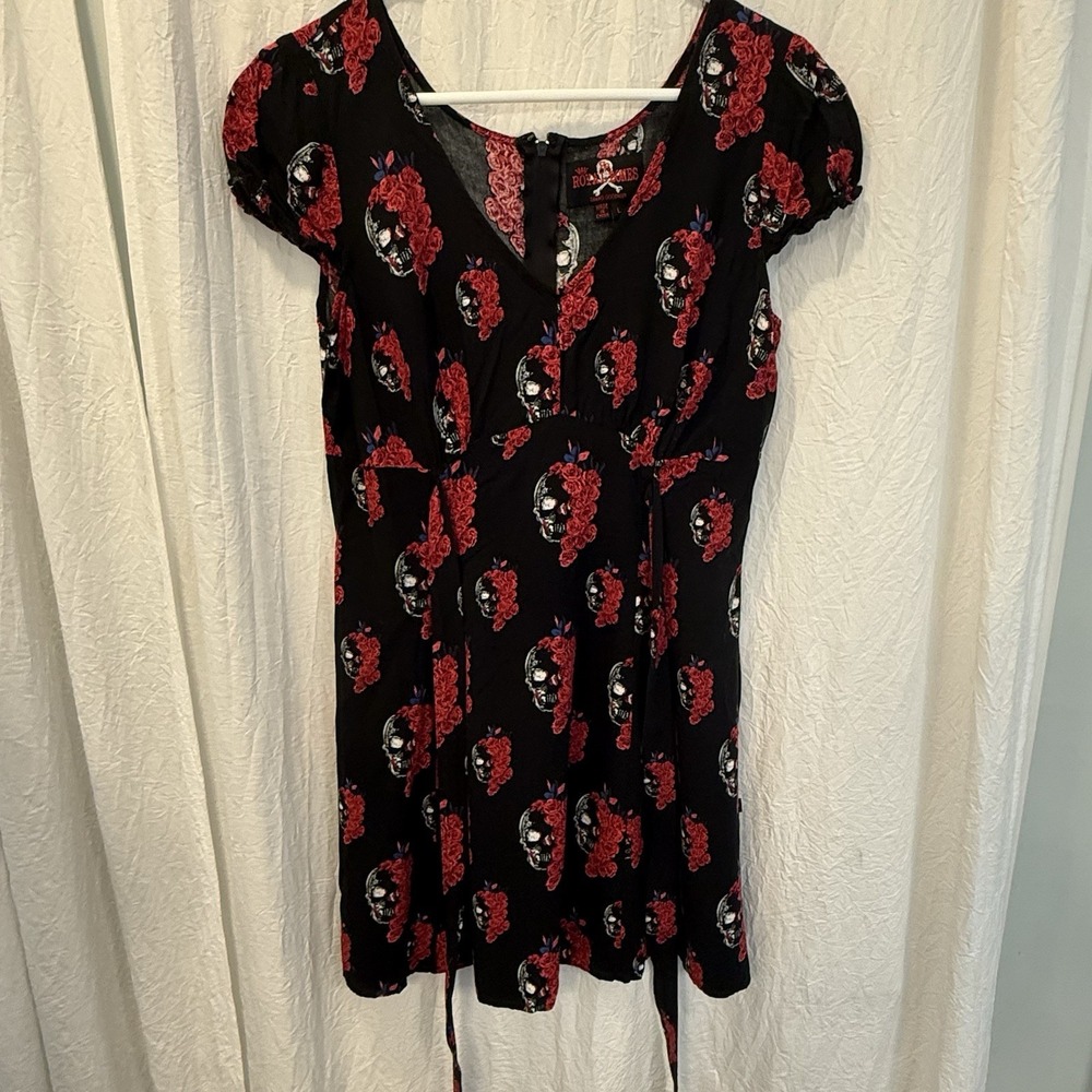 Hot Topic Royal Bones Red Black Floral Skull Dress Size L Whimsigoth Grunge - Picture 12 of 13